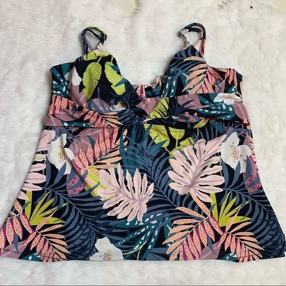 Raisins Curve Plus Size Whitehaven Bloom Underwire Aries Tankini Swim Top 22W - Picture 3 of 7